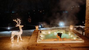 Health Benefits of Using the Hot Tub in The Winter