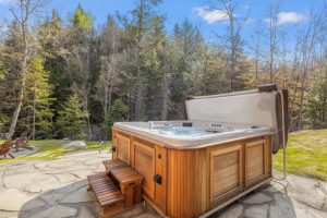 The Benefits of Having a Hot Tub and Sauna Combo in Your Backyard